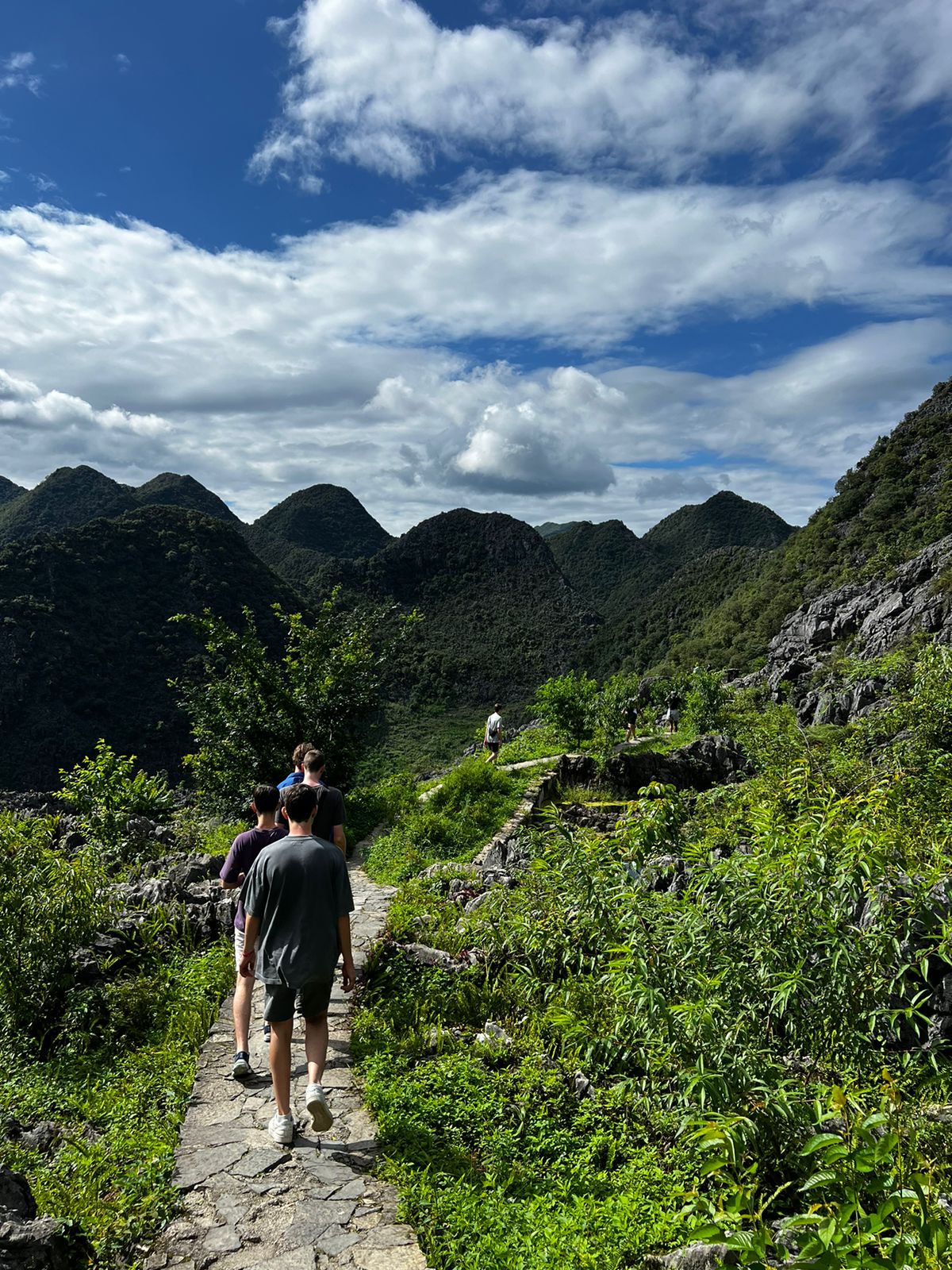 Ha Giang Loop 3d2n tour (included 2 ways bus)